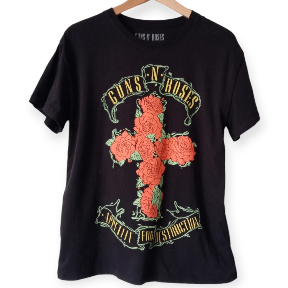 GUNS N' ROSES WOMEN'S SHORT SLEEVE BLACK T-SHIRT. SIZE M